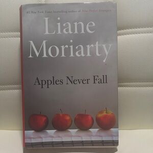Apples Never Fall Book by Liane Moriarty